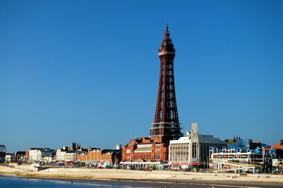 Blackpool Sleepover Apartment 1 Free Parking Sleeps 6 Exterior photo